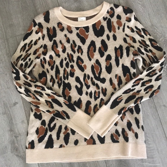 A new day sweater size medium - Picture 1 of 2